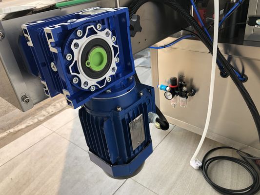 Stainless steel SUS304 Mesin Pengisian Pump Gear Empat Kepala