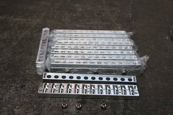 12 lubang lip stick mold Vermicelli lip balm mold tray perak
