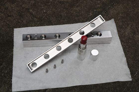 6 Lubang Vermicelli Profesional Lipstick Mold CE ISO Bersertifikat