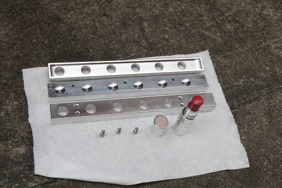 6 Lubang Vermicelli Profesional Lipstick Mold CE ISO Bersertifikat