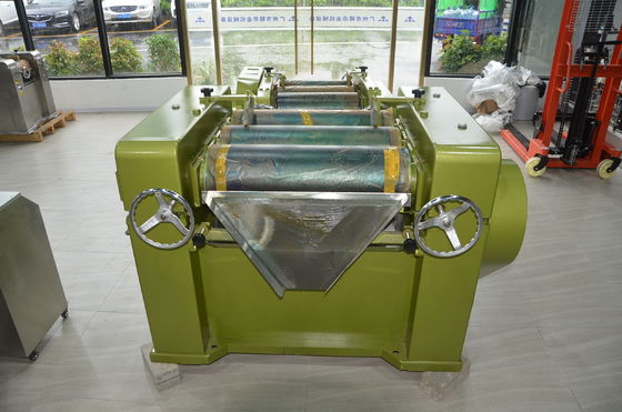 Laboratorium S200 Mesin Penggilingan Lipstick Mesin Penggilingan Tiga Rol