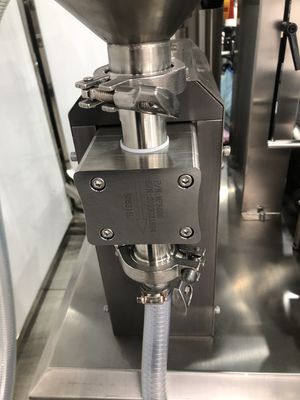 Satu Kepala Servo Mesin Pengisian Otomatis Gear Pompa 6000 Botol Per Jam