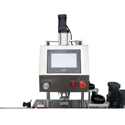 220V 50Hz Servo Mesin Penutup Otomatis 0.3-0.8 Mpa Air Supply Stainless Steel