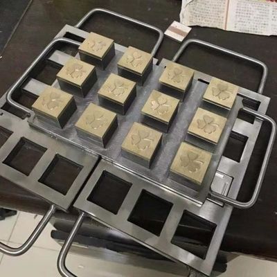 Mudah Dioperasikan Mesin Membuat Serbuk Kosmetik 6 Lubang Aluminium Mold